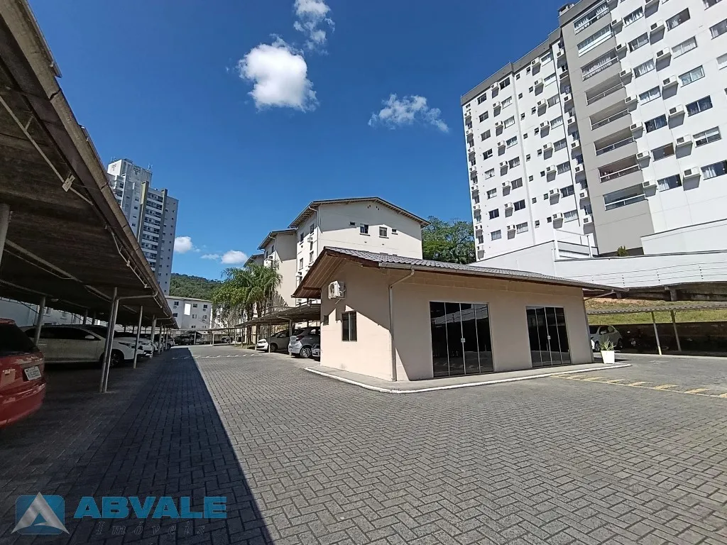Apartamento 2 Dormitórios com Móveis Sob Medida na Cozinha Pertinho do Centro — foto 2