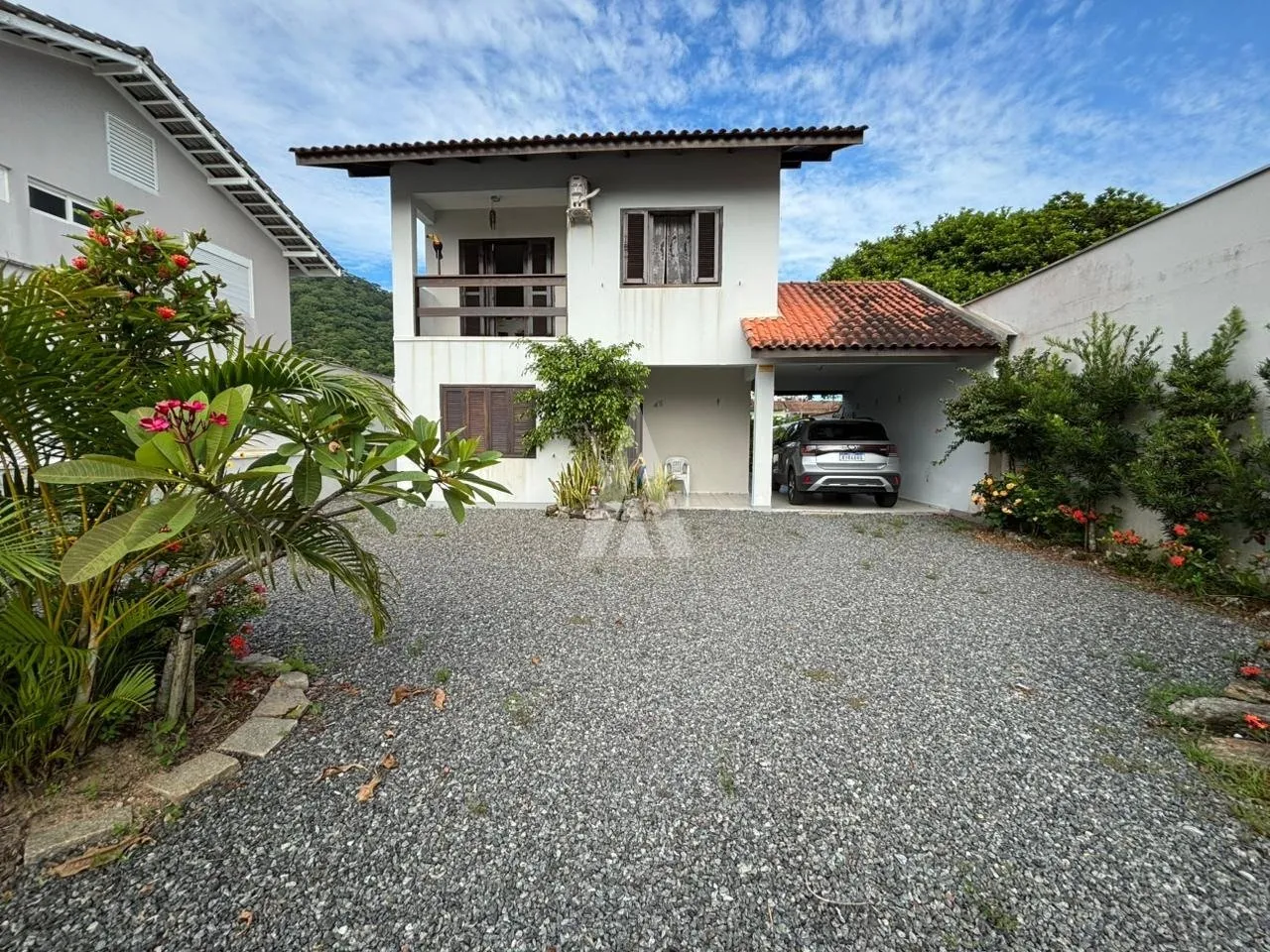 Casa com 3 quartos à venda no bairro Itaguacu em São Francisco do Sul-SC por R$1.100.000,00. - foto 1