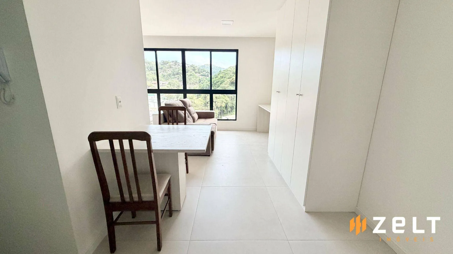 Apartamento com 1 dormitório para alugar, 30 m por R$ 2.138,00/mês - Garcia - Blumenau/SC — foto 3