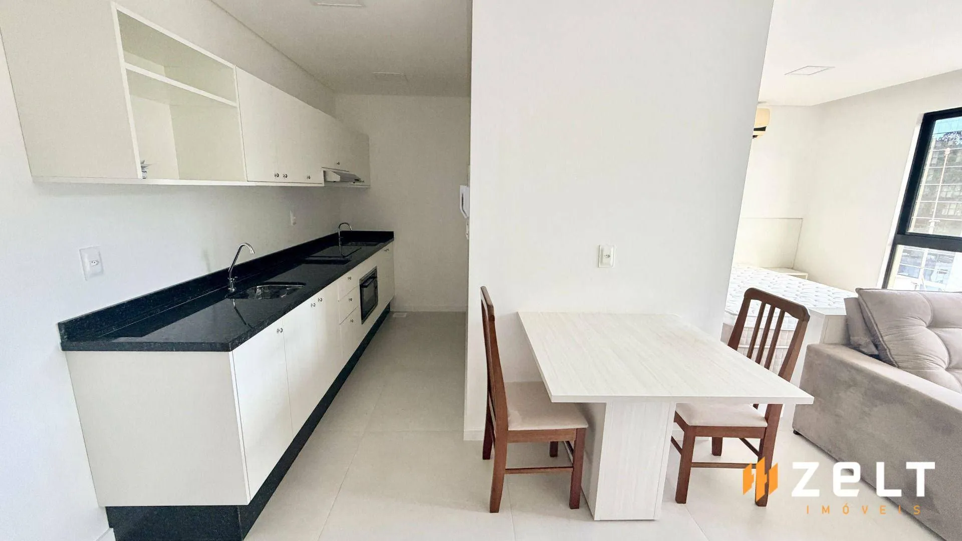 Apartamento com 1 dormitório para alugar, 30 m por R$ 2.138,00/mês - Garcia - Blumenau/SC — foto 4
