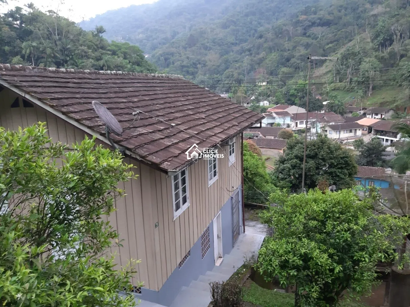 Casa com 3 dormitórios à venda no bairro Valparaiso em Blumenau/SC - foto 1