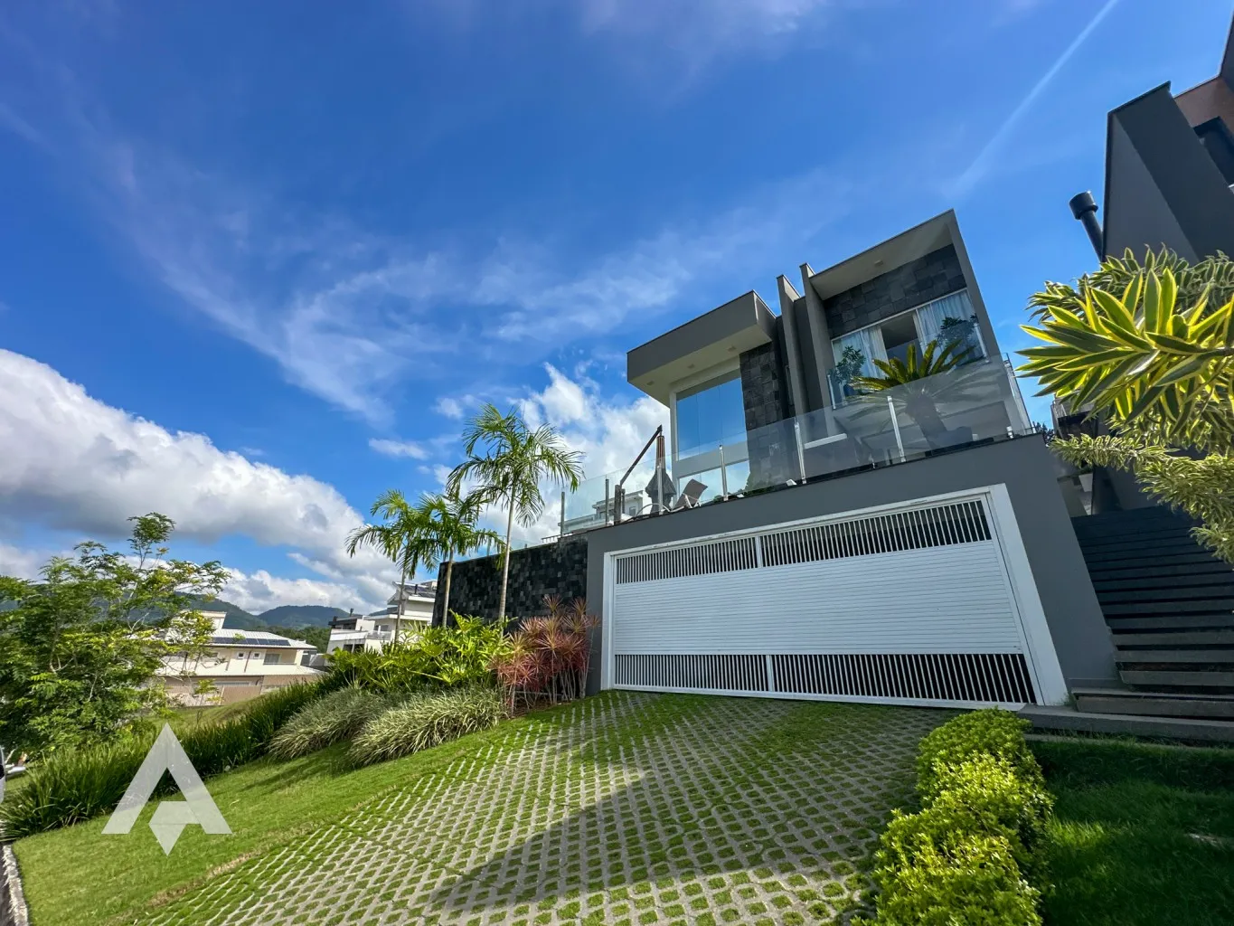 Casa com 3 suítes à venda por R$ 2.850.000,00 - Bairro Itoupava Central - Blumenau/SC - foto 1