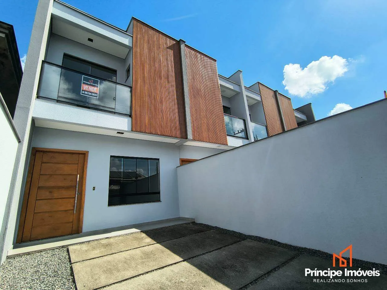 Geminado com 3 quartos no Guanabara em Joinville - foto 1