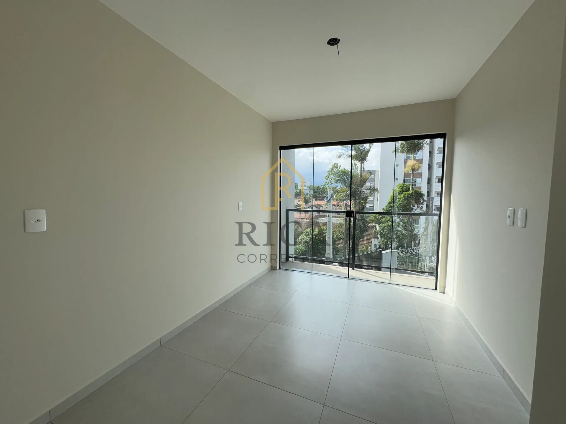 Sobrado Novo no Bairro Escola Agrícola — foto 6