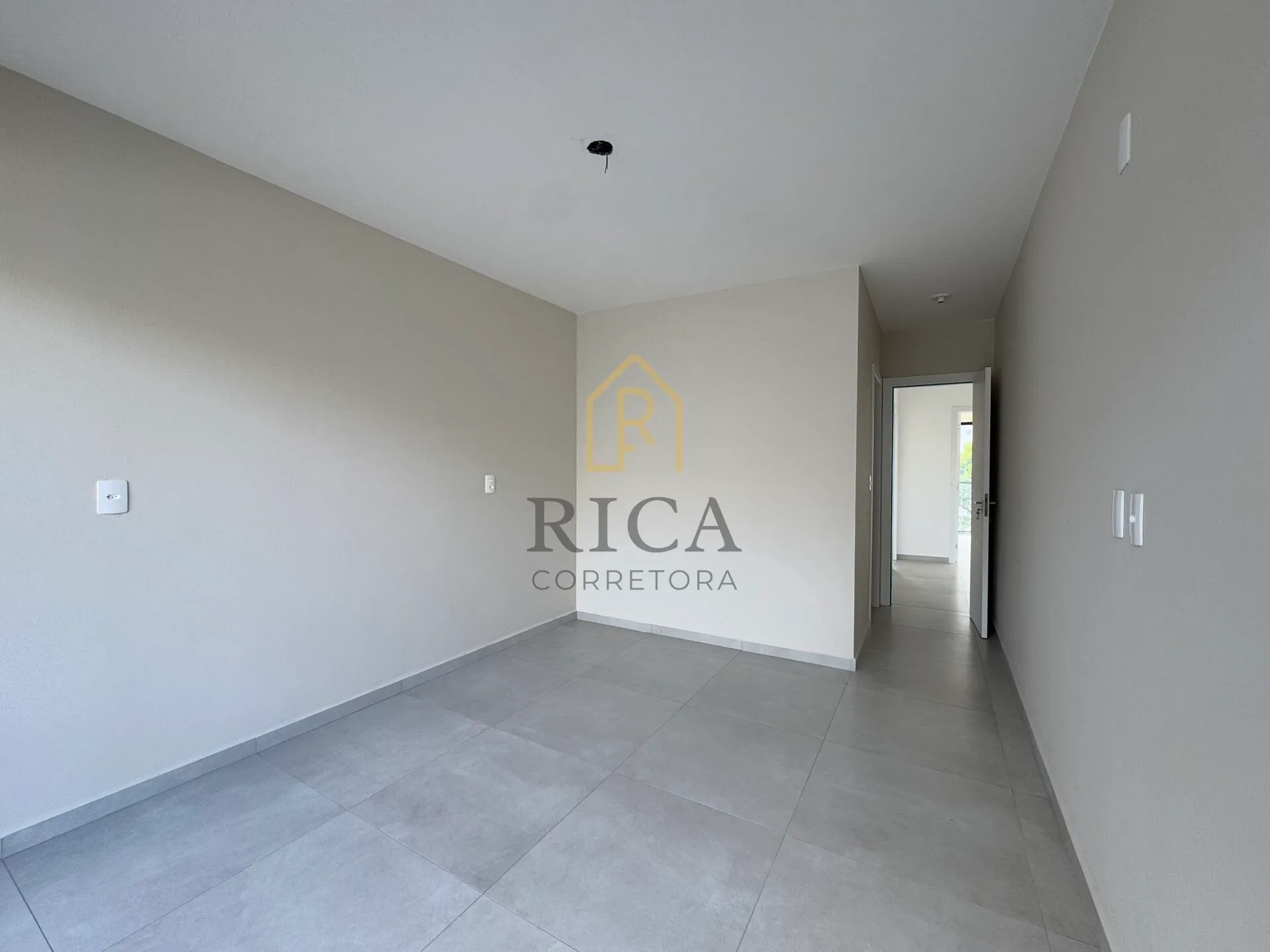 Sobrado Novo no Bairro Escola Agrícola — foto 7