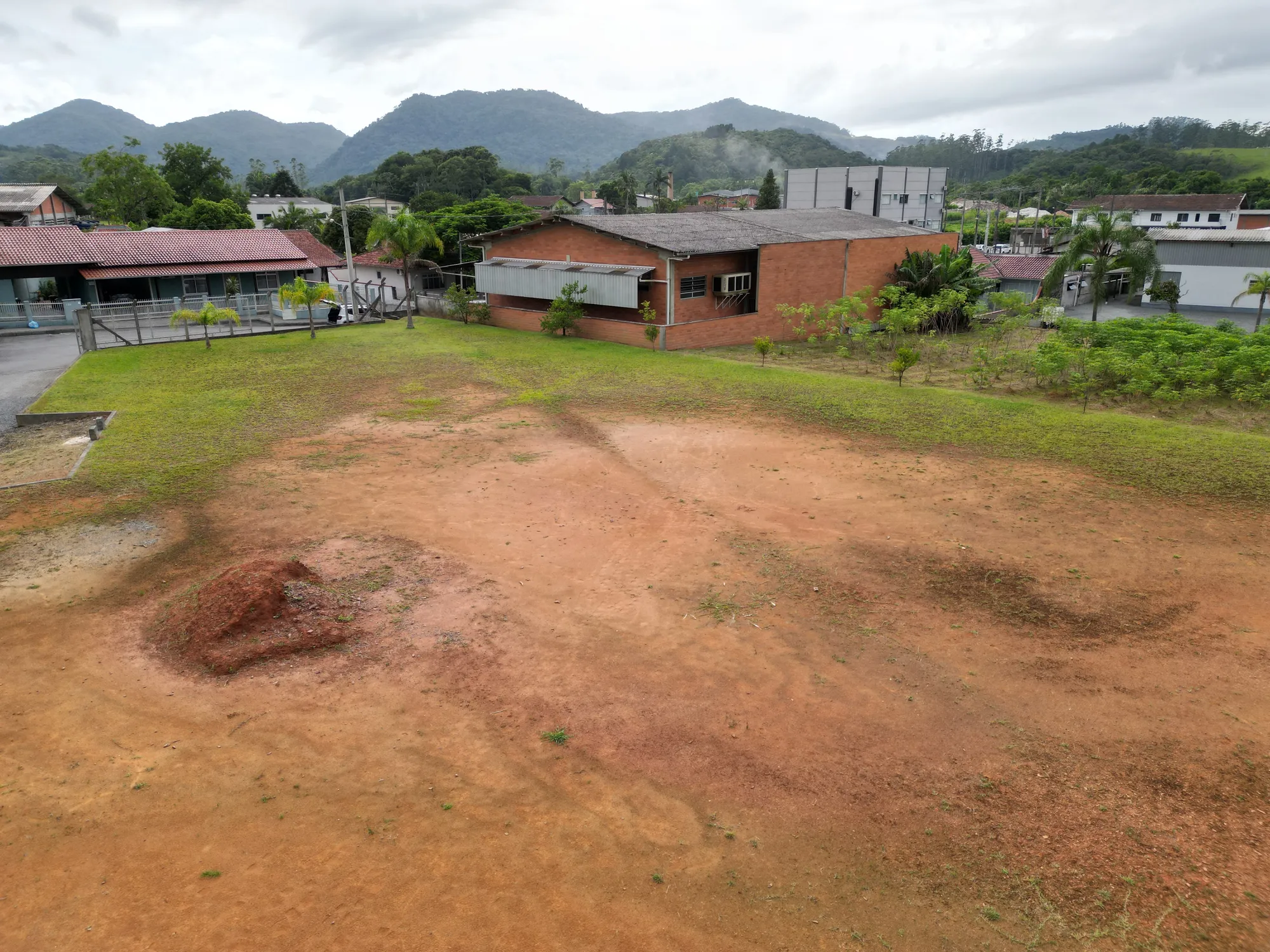 Amplo terreno com potencial Industrial próximo da Rodovia — foto 4