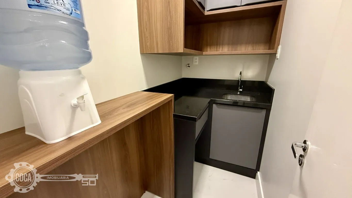 Oportunidade de investimento com alta rentabilidade no Centro de Blumenau/SC | 2 Salas comerciais com 2 vagas de garagem privadas — foto 7