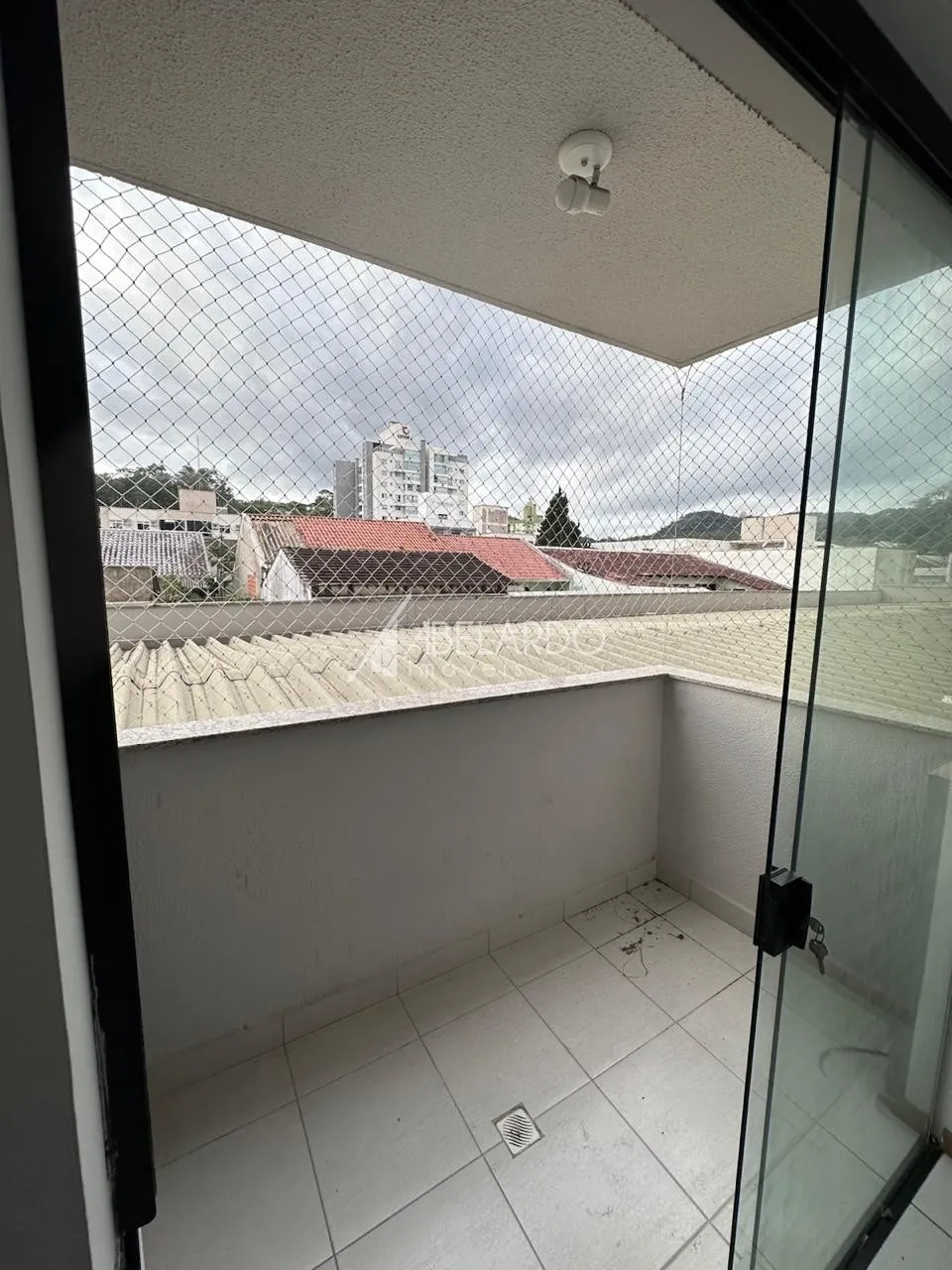 APARTAMENTO SEMIMOBILIADO COM DOIS DORMITÓRIOS, SENDO UMA SUÍTE - NO BAIRRO FORTALEZA — foto 4