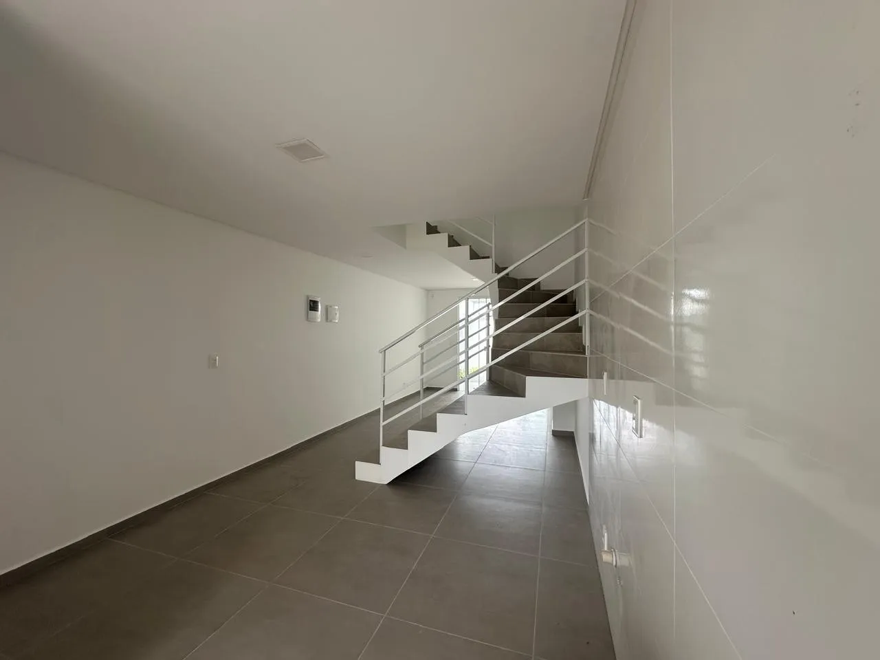 Casa - 2 suítes - 2 vagas — foto 3