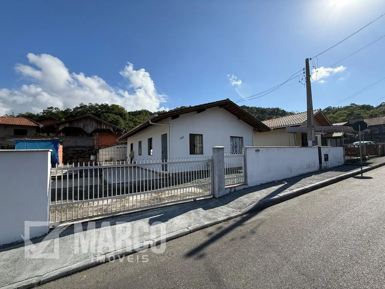 Casa em amplo terreno no Ribeirão Areia - foto 1