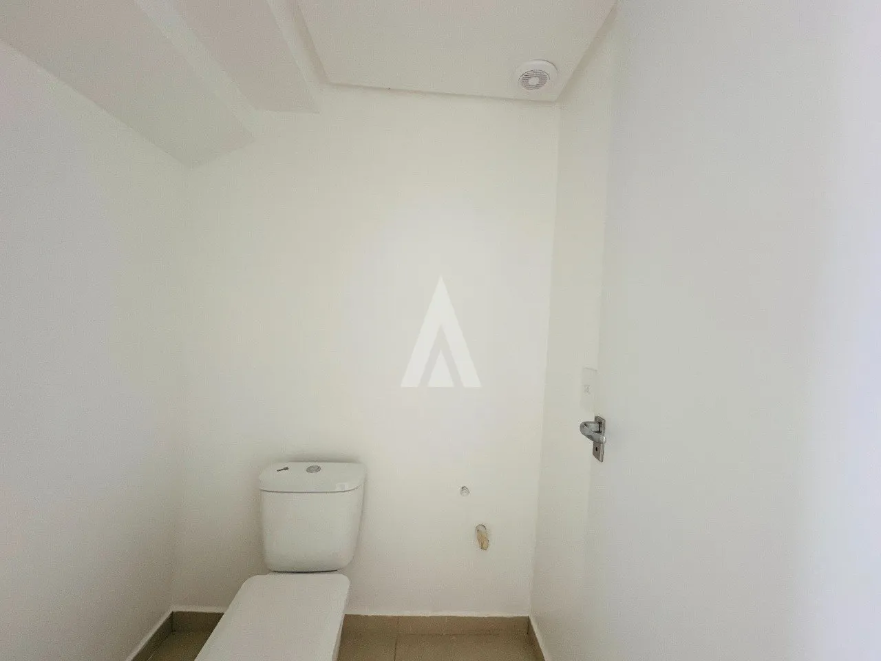 Casa com 1 suíte e 2 quartos à venda no bairro Iririú em Joinville-SC por R$580.000,00. — foto 4