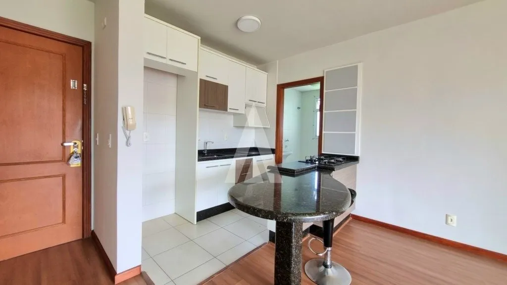 Apartamento com 3 quartos à venda no bairro Bom Retiro em Joinville-SC por R$360.000,00. — foto 3