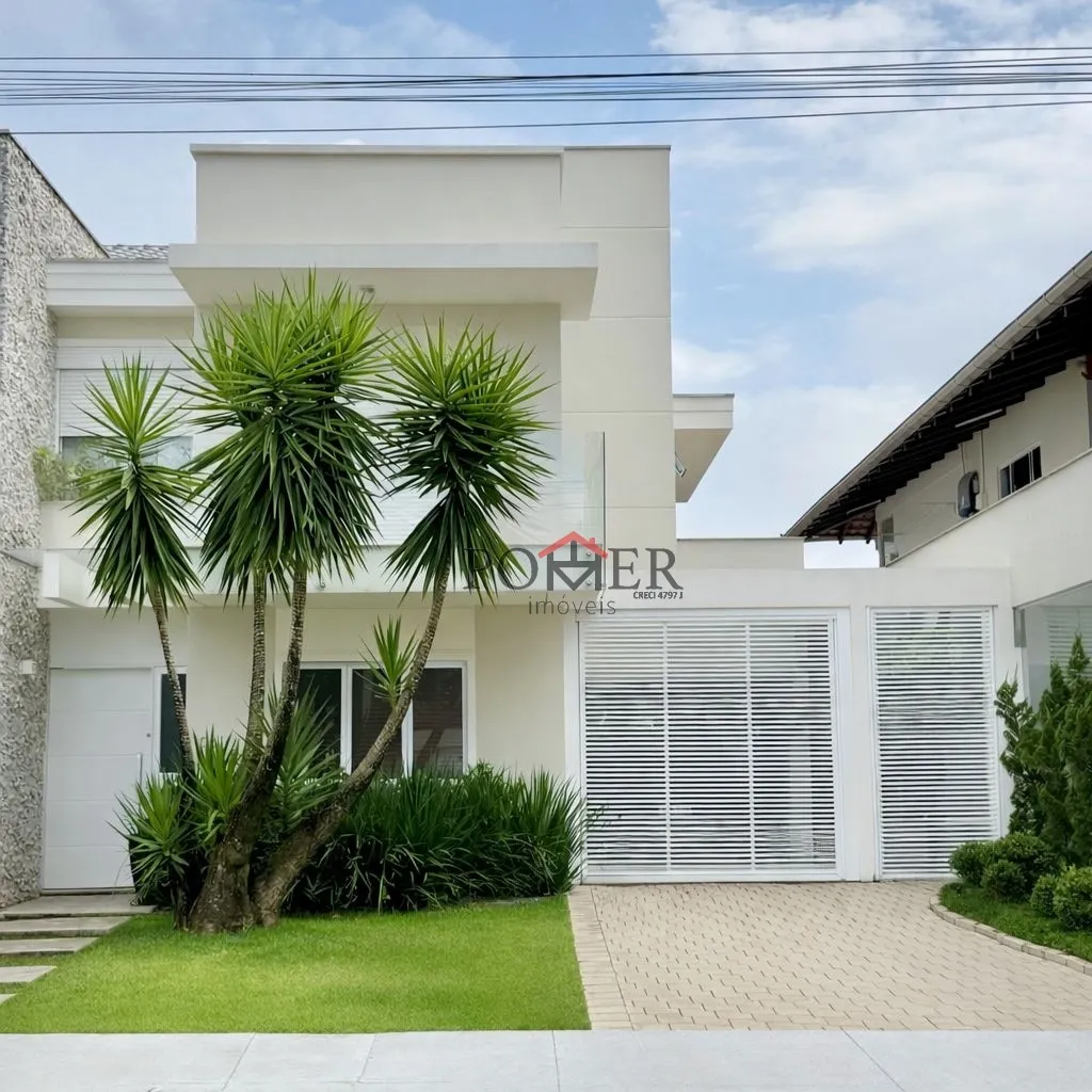 Sofisticação, conforto e autenticidade no coração da cidade. Casa com 3 dormitórios, sendo uma suite. - foto 1