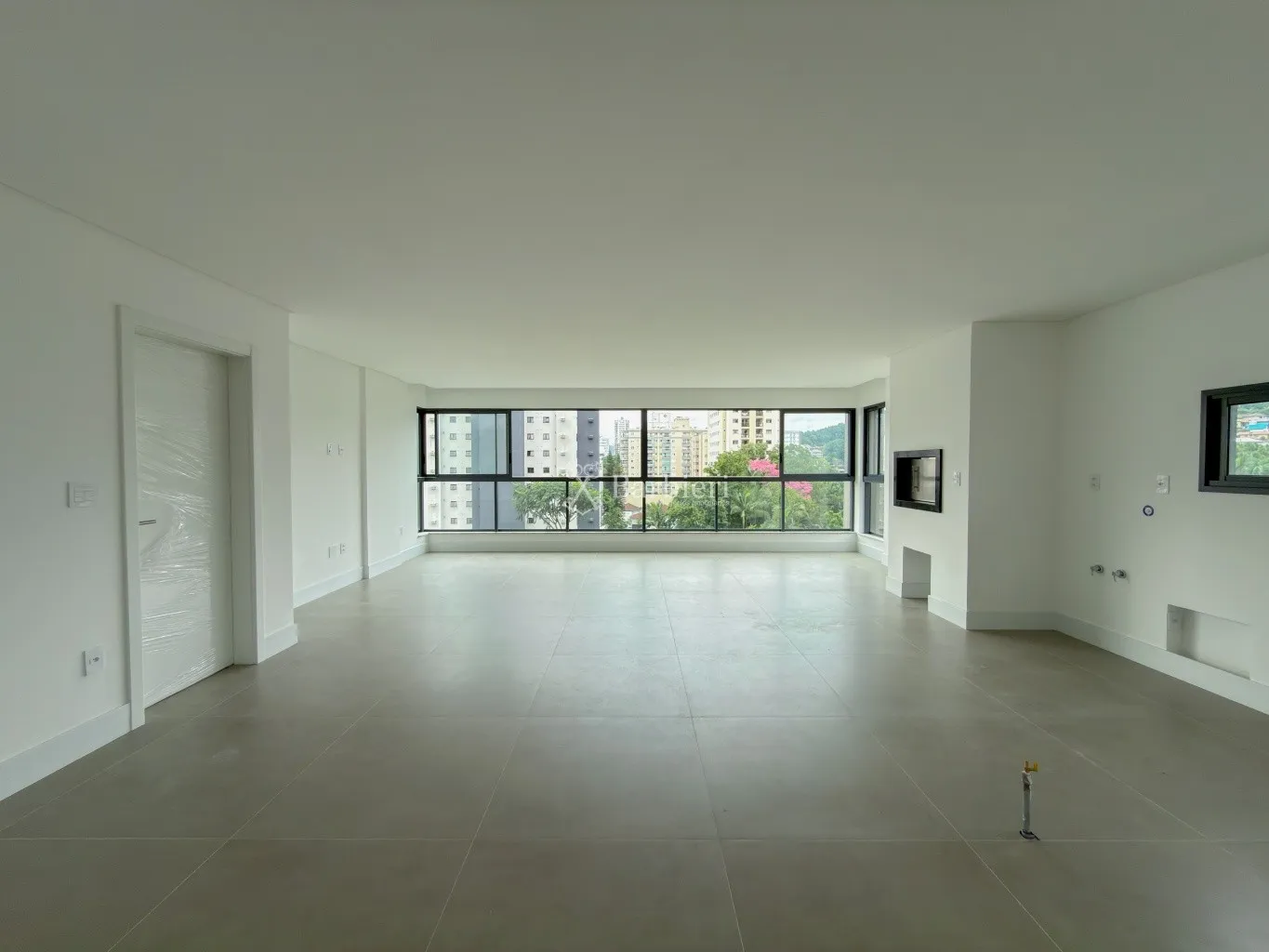 Apartamento no EDROS 355 em Blumenau na Victor Konder. — foto 2