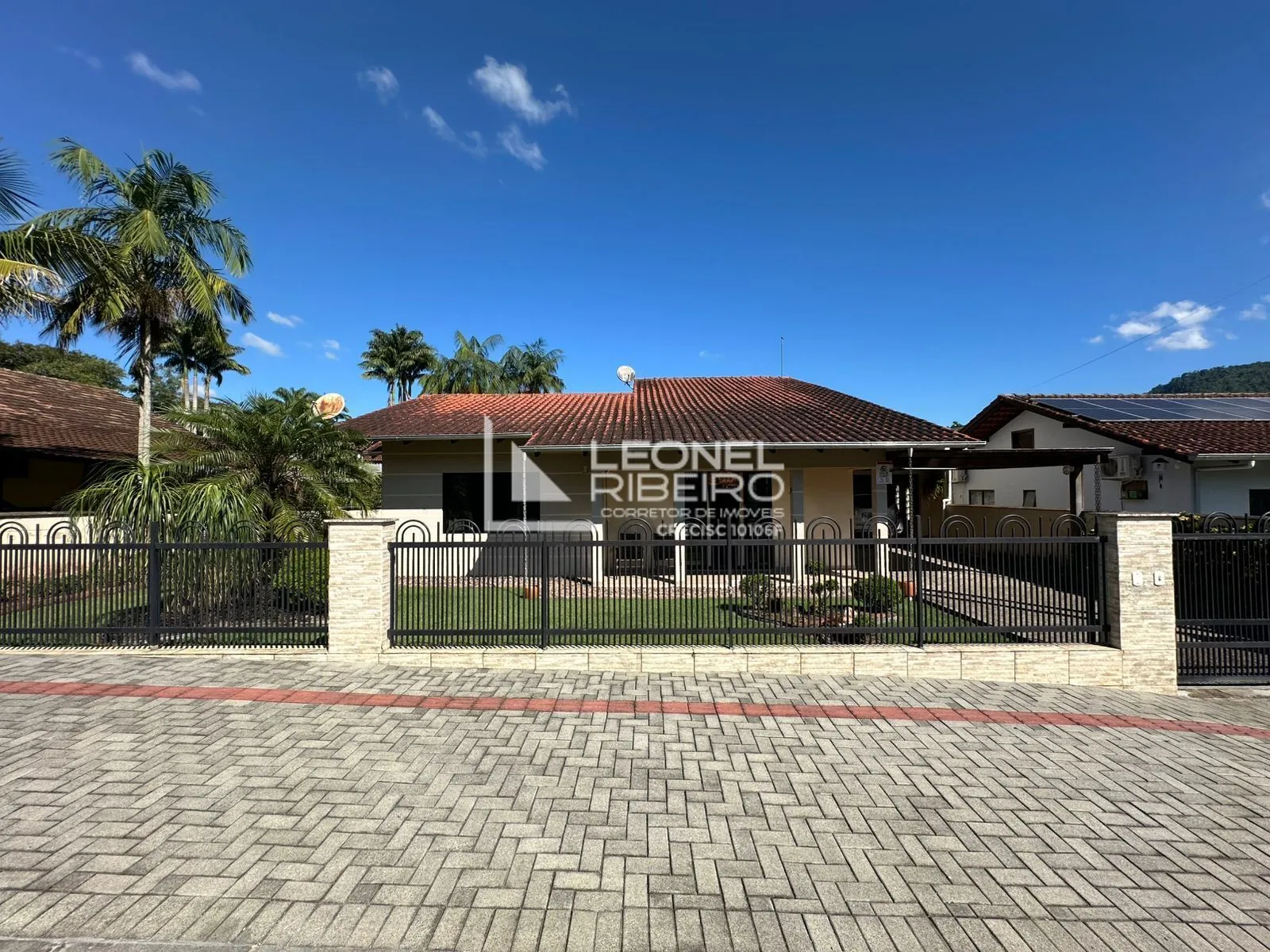 Casa com 3 dormitórios à venda, 181,89 m no bairro Das Capitais - Timbó/SC - foto 1