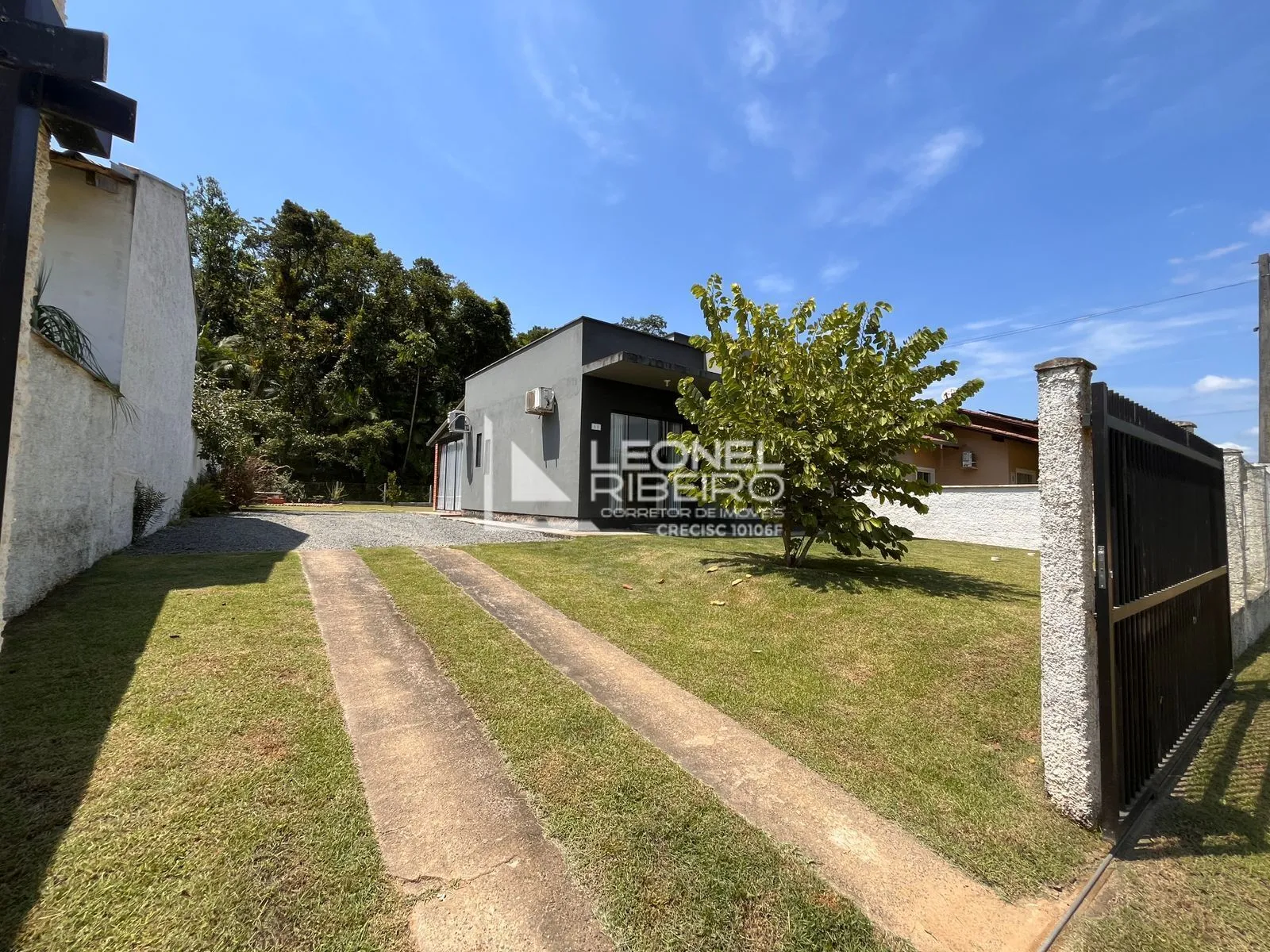 Casa com 2 dormitórios à venda, 85 m no bairro Centro em Rio dos Cedros/SC - foto 1