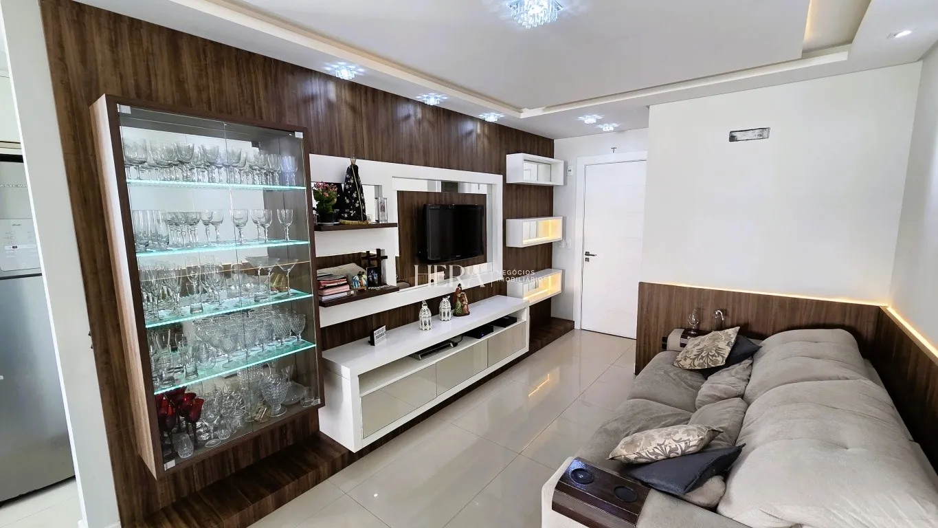 Apartamento finamente mobiliado e decorado a venda, a poucos metros da FURB, em excelente localização de Blumenau — foto 2