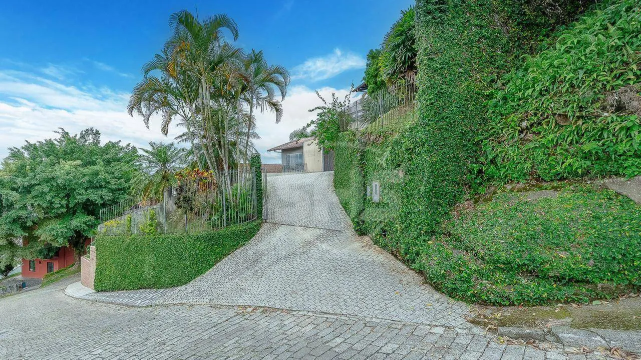 Casa com 3 dormitórios à venda, 165 m por R$ 1.500.000,00 - Ponta Aguda - Blumenau/SC - foto 1