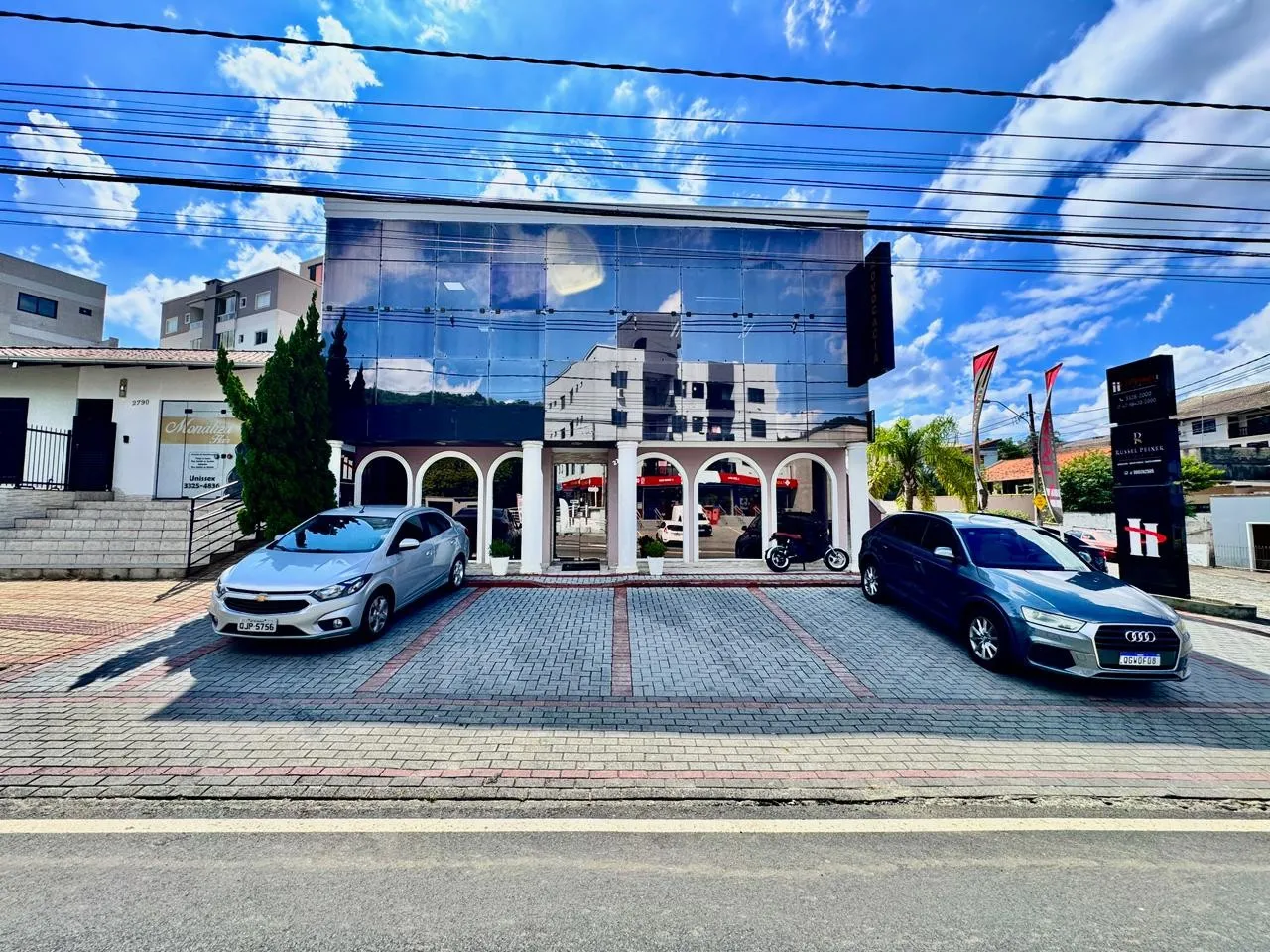 SALA COMERCIAL DE 90m RUA DOS CAÇADORES R$ 7.500,00 + ENCARGOS — foto 2