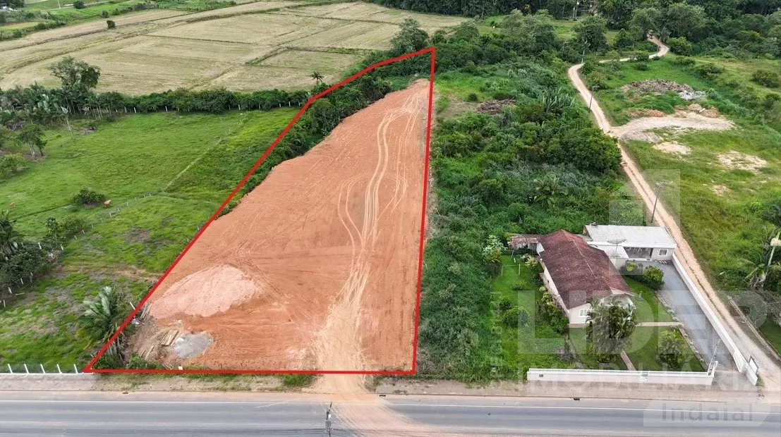 Terreno com 6.863,51m com frente de 37,17m no bairro Arapongas em Indaial/SC - foto 1