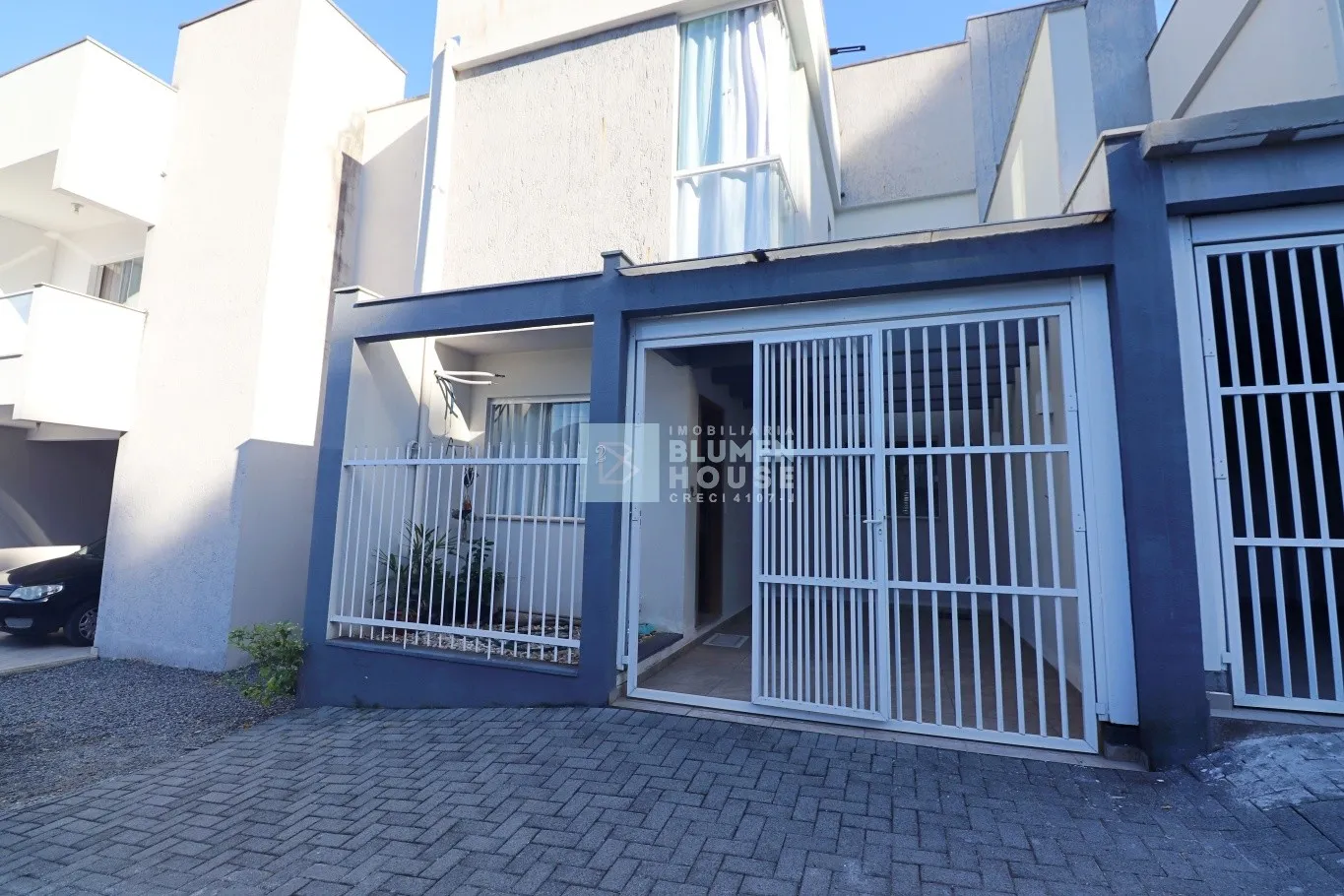 Sobrado com 2 suítes no bairro Velha! - foto 1