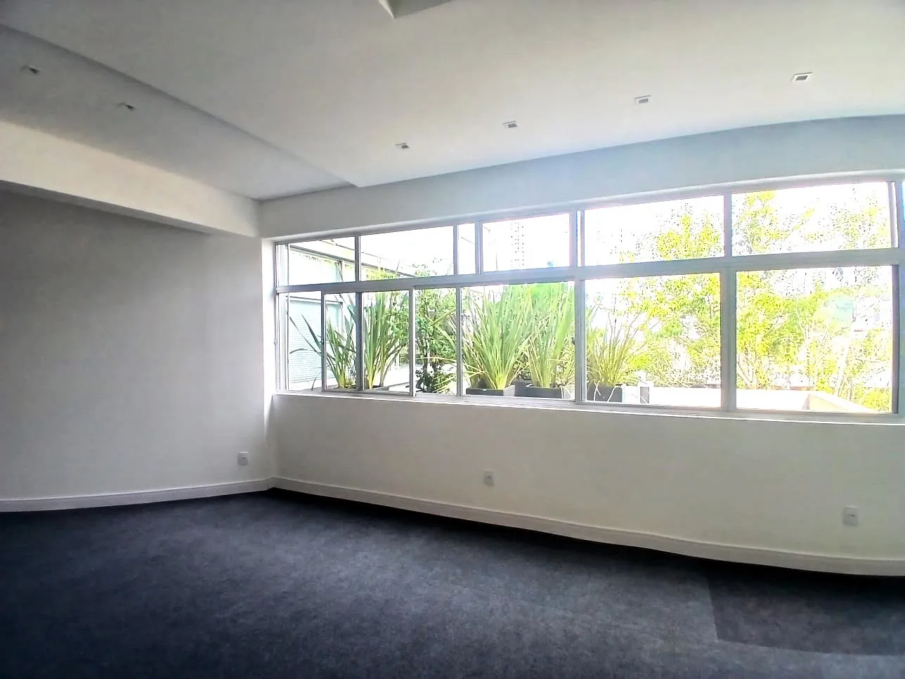 Excelente sala comercial, localizada na Rua Joinville, no Bairro Vila Nova. — foto 3