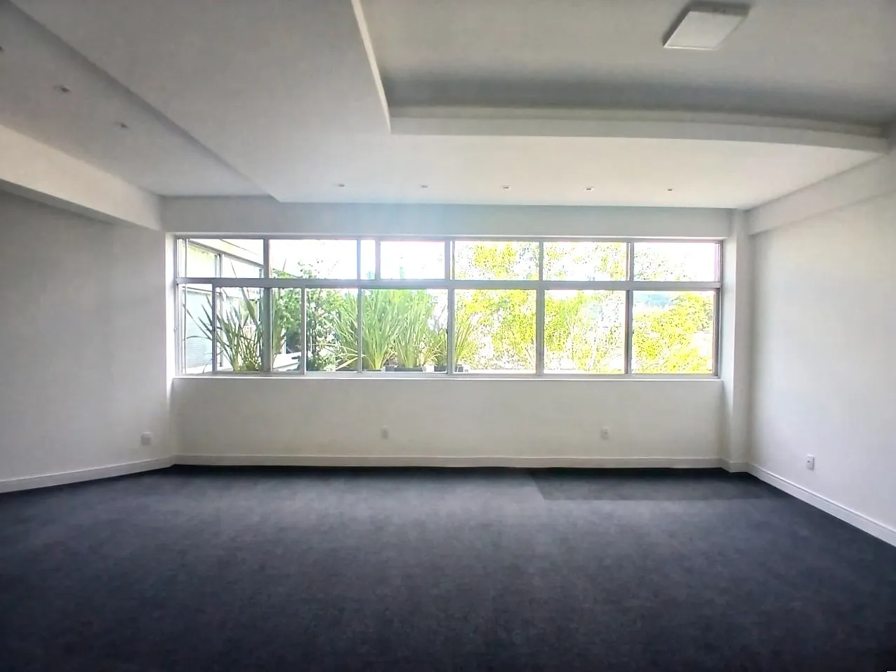 Excelente sala comercial, localizada na Rua Joinville, no Bairro Vila Nova. — foto 4