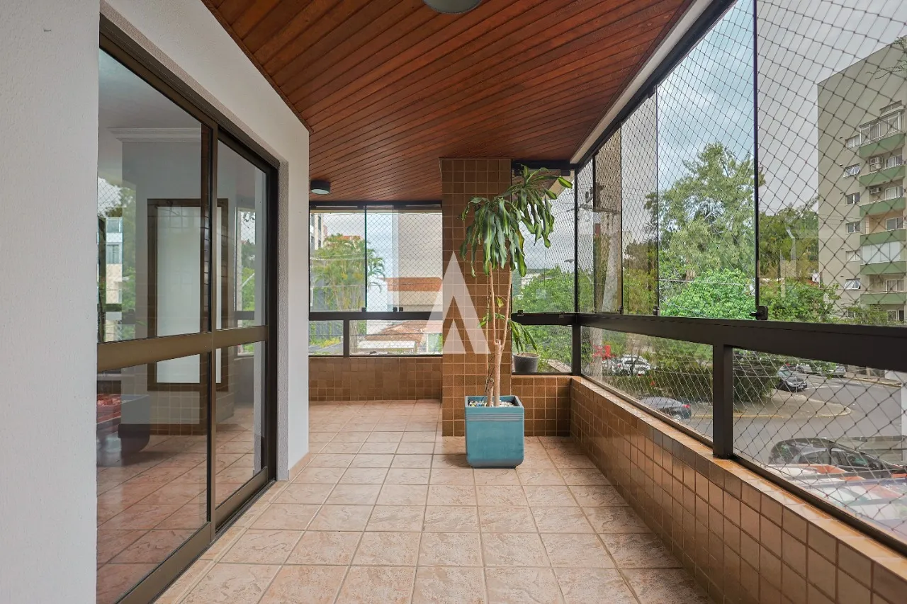 Apartamento com 1 suíte e 2 quarto(s) à venda no bairro Centro em Joinville-SC por R$1.500.000,00. — foto 4