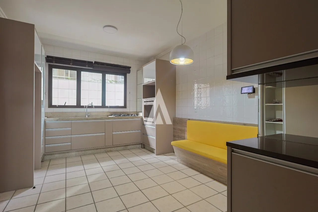 Apartamento com 1 suíte e 2 quarto(s) à venda no bairro Centro em Joinville-SC por R$1.500.000,00. — foto 6