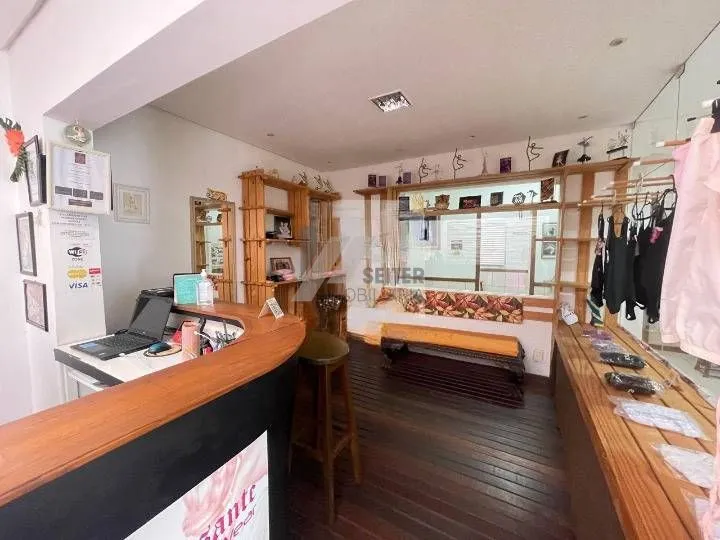 Comercial em Córrego Grande com 140 m e 2 vagas de garagem - foto 1