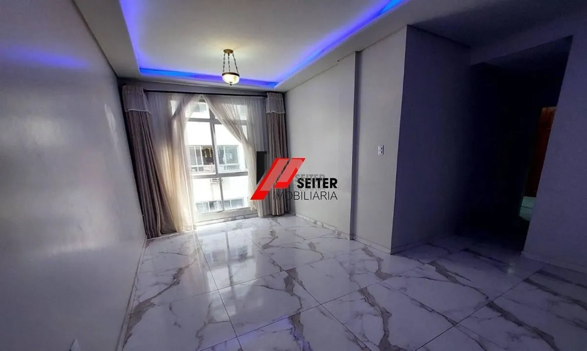 Apartamento à venda no Centro de Florianópolis - foto 1