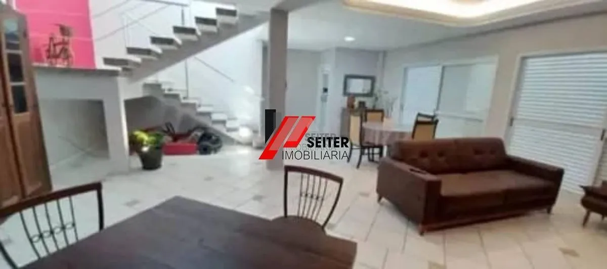 Casa à venda em Florianópolis - foto 1