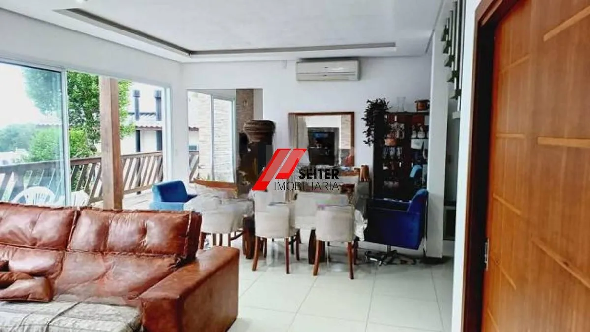 Casa com 4 dormitórios no Campeche — foto 2