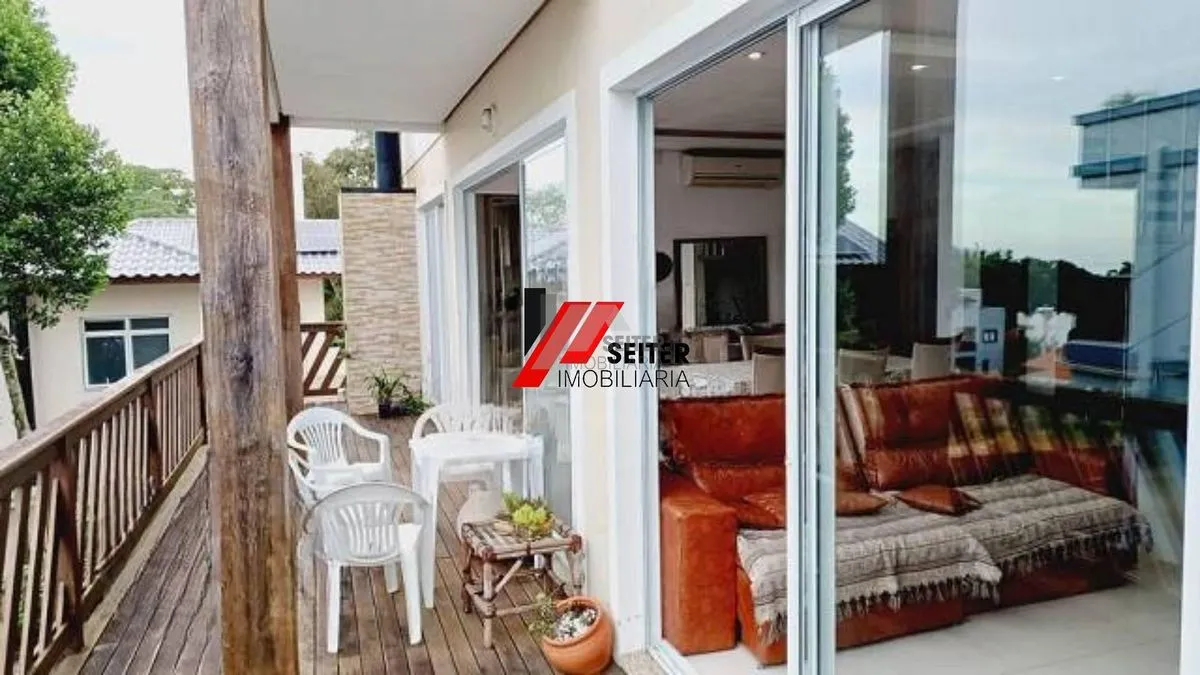 Casa com 4 dormitórios no Campeche — foto 6