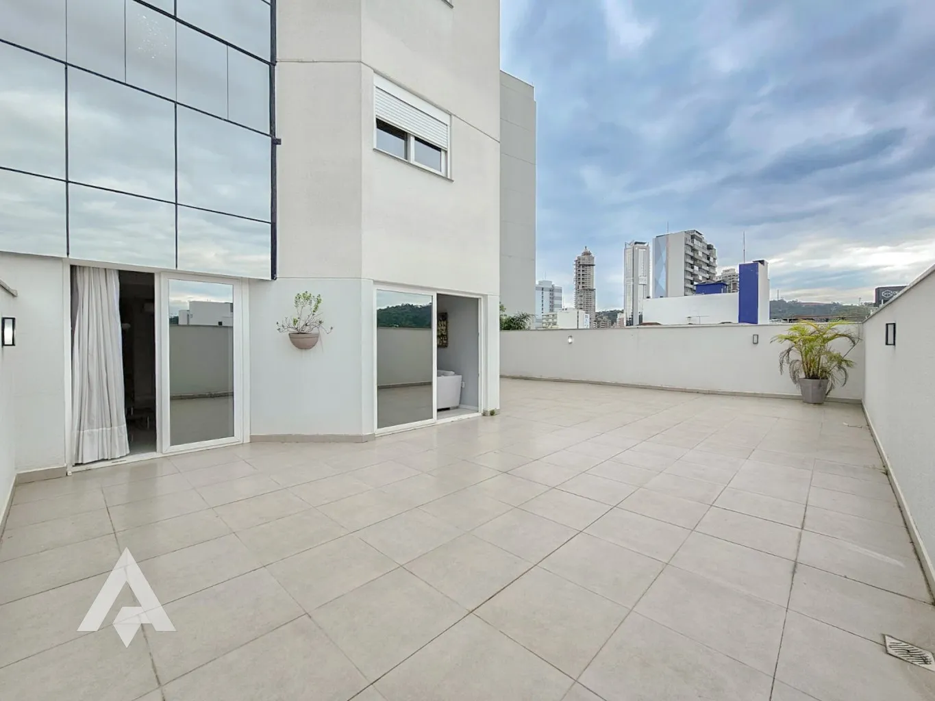 Duplex com 3 suítes à venda por R$1.890.000,00 - Centro - Blumenau/SC — foto 7