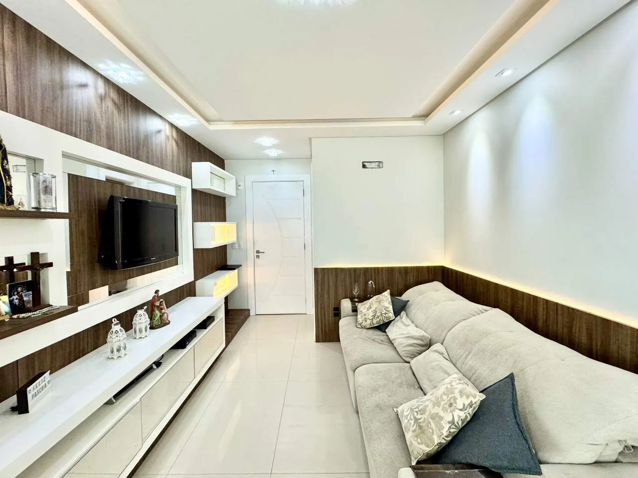 Apartamento com 3 dormitórios e 2 vagas no Ed. La Spezia na Itoupava Seca — foto 4