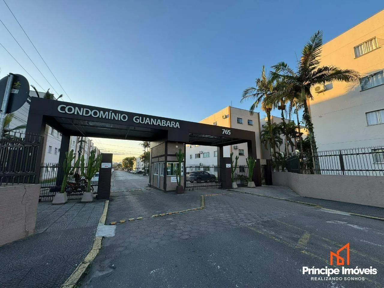 Apartamento com 2 quartos no Guanabara em Joinville — foto 2