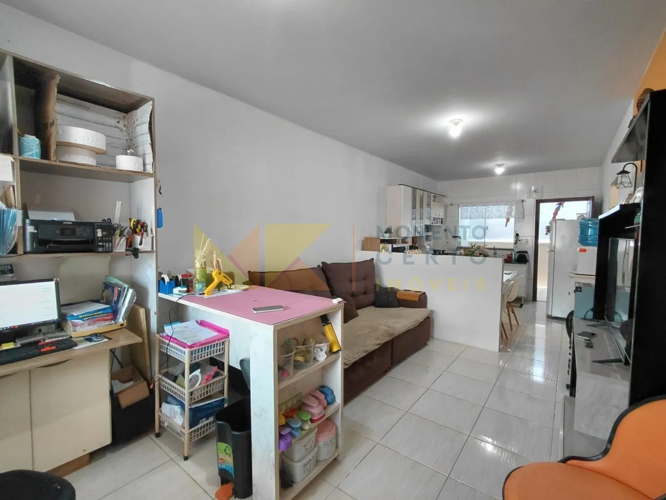 Casa a venda com 2 dormitórios, 3 vagas e área com fogão a lenha! — foto 3