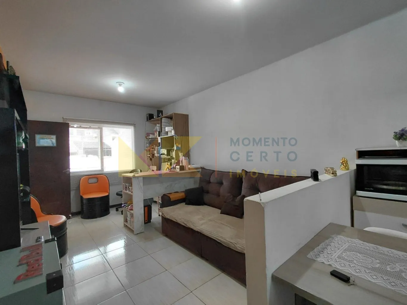 Casa a venda com 2 dormitórios, 3 vagas e área com fogão a lenha! — foto 4