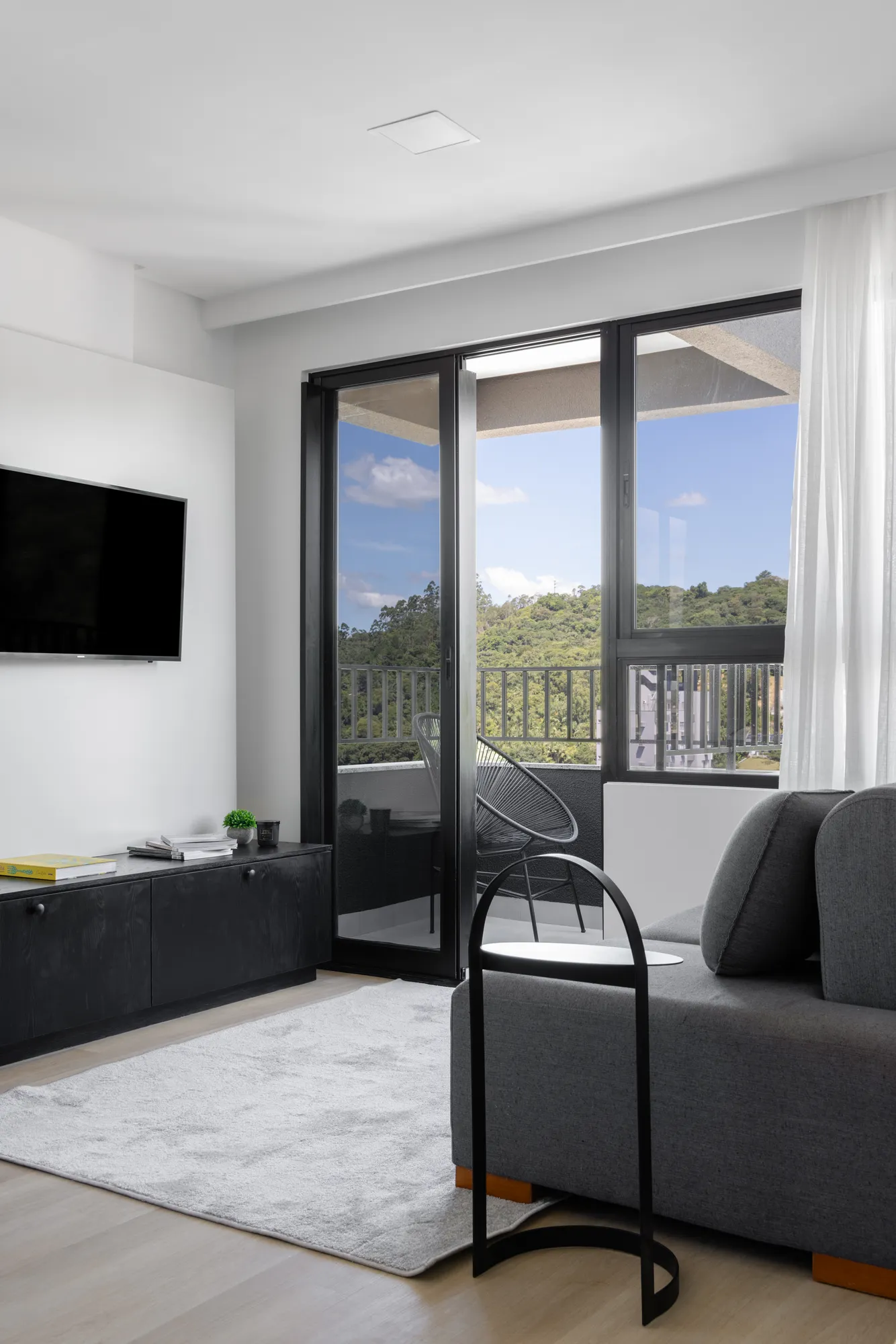 Loft próximo a Vila Germânica com sacada, mobiliado, equipado e com vaga. — foto 6