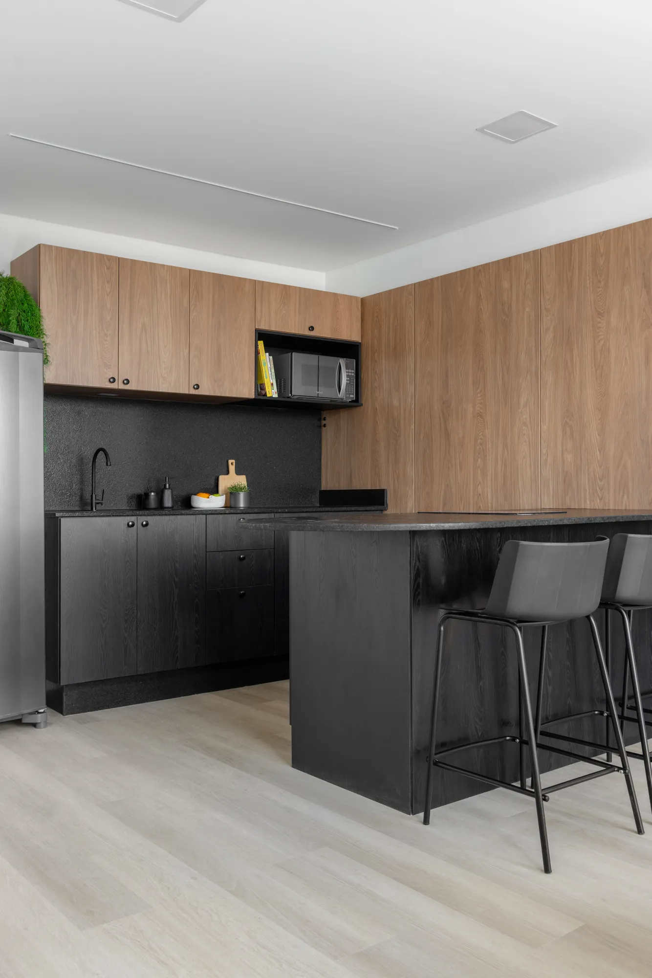 Duplex próximo a Vila Germânica com sacada, mobiliado, equipado e com vaga. — foto 4