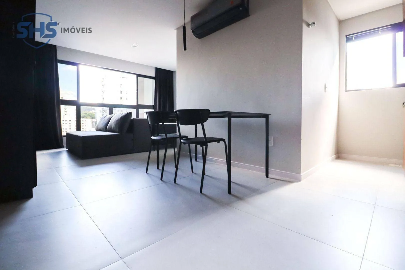 Apartamento com 1 dormitório para alugar, 35 m por R$ 2.760,00/mês - Ponta Aguda - Blumenau/SC - foto 1