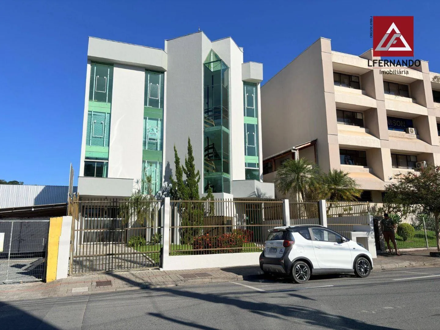 Sala comercial no Edifício Clínica da Mulher, localizada na Rua Ceará - foto 1