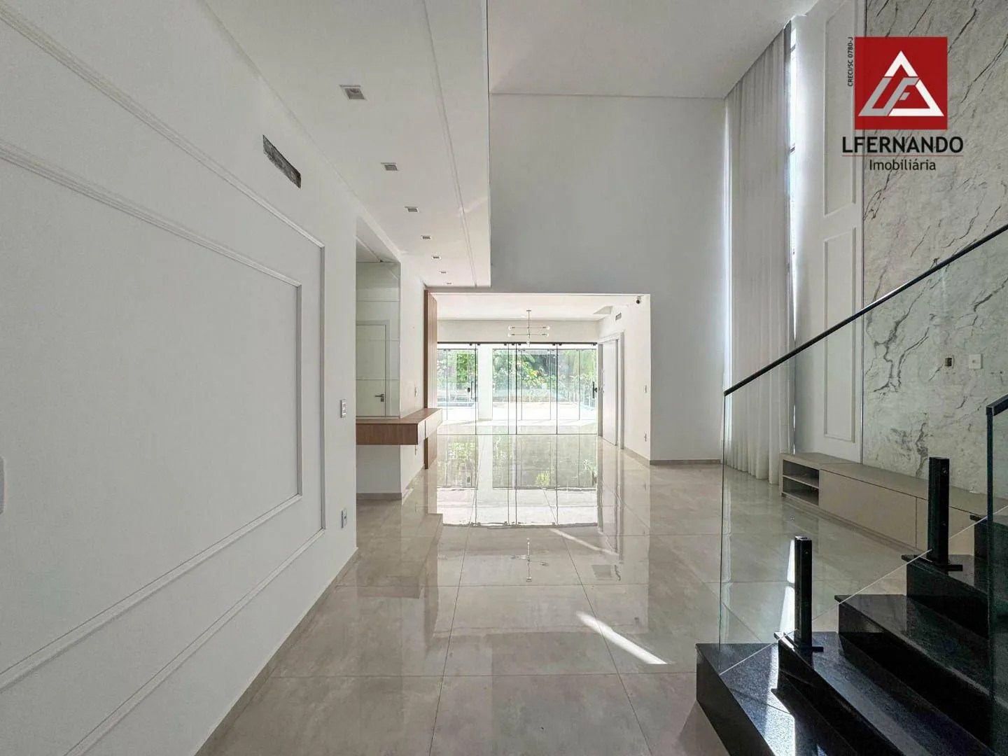 Casa de alto padrão com 4 dormitórios, sendo 3 suítes à venda, 305 m por R$ 2.200.000 - Ponta Aguda - Blumenau/SC — foto 6