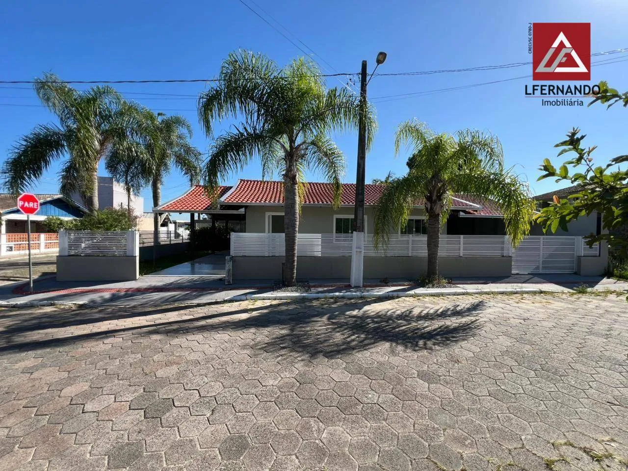 Casa com 3 dormitórios à venda, 127 m por R$ 1.250.000,00 - Centro - Balneário Piçarras/SC - foto 1