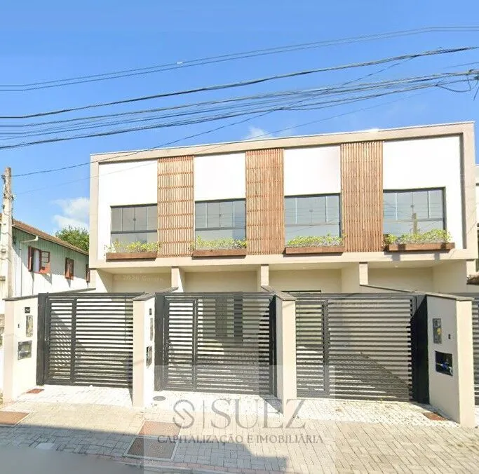 Sobrado com 2 Suites no Bairro Água Verde - foto 1