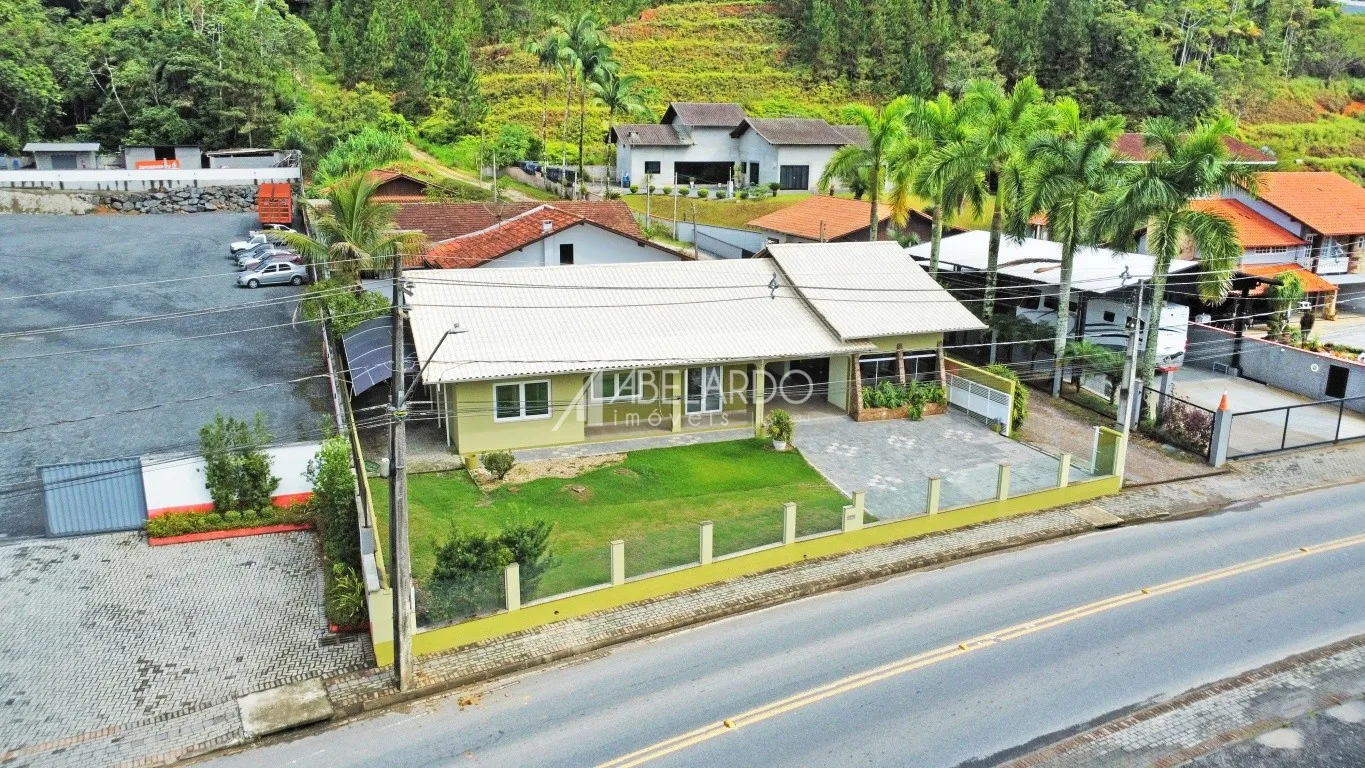 EXCELENTE RESIDENCIA TERREA EM BELCHIOR ALTO - GASPAR -SC. - foto 1