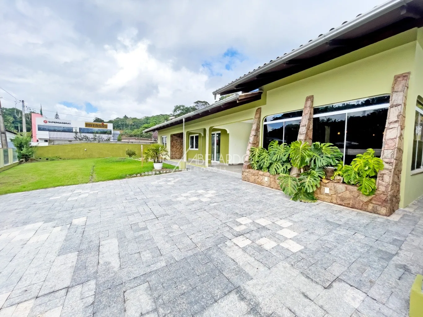 EXCELENTE RESIDENCIA TERREA EM BELCHIOR ALTO - GASPAR -SC. — foto 2