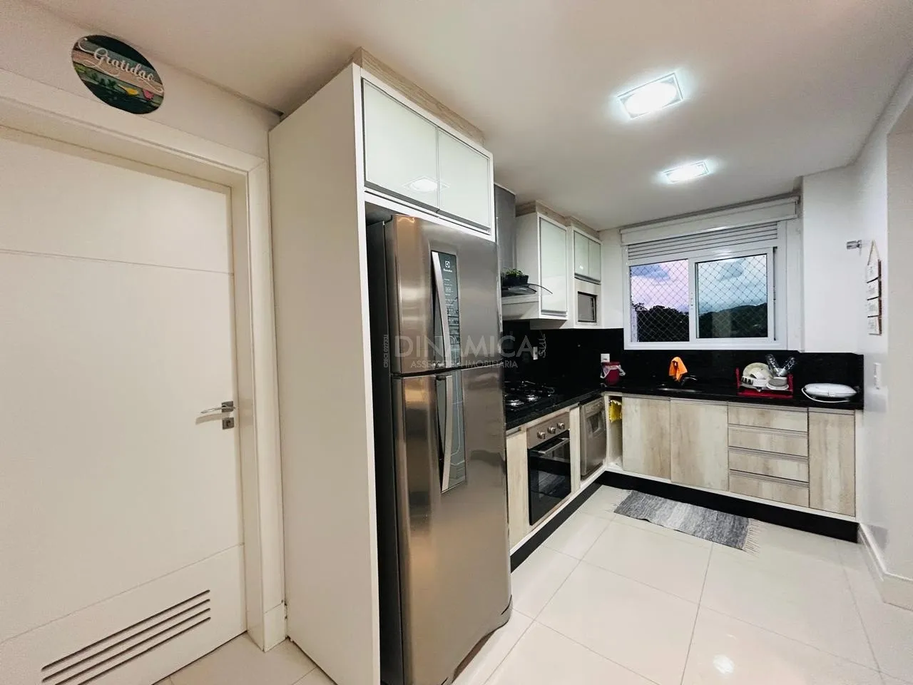 Apartamento 3 dormitórios, último andar de frente bairro Victor Konder em Blumenau. — foto 7