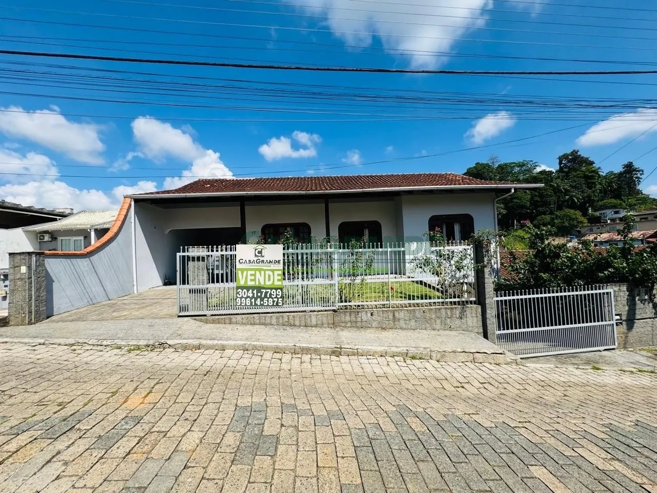 Excelente casa térrea bairro velha em Blumenau a poucos metros da rua dos Caçadores! - foto 1
